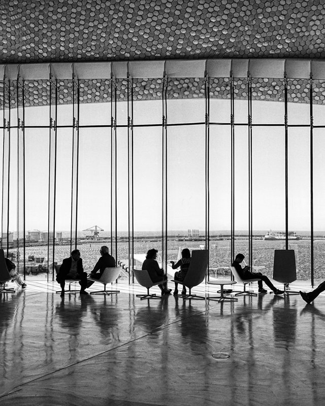 500px Photo ID: 159552579 - Cruise Terminal, Porto (inside of the building seen in http://500px.com/photo/159384483)